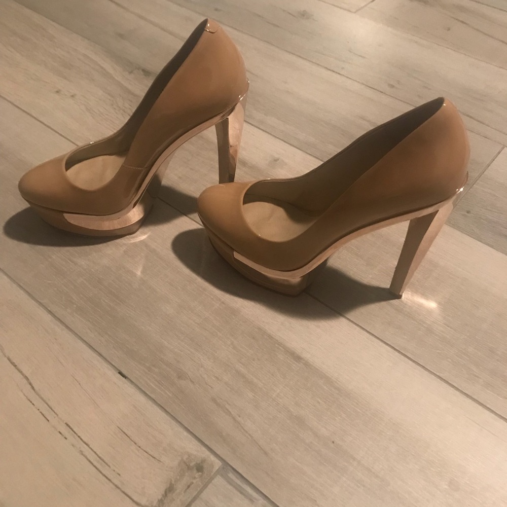 B Brian Atwood Nude Patent Leather Pumps